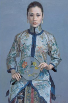 Mujer con abanico chino Chen Yifei Pinturas al óleo